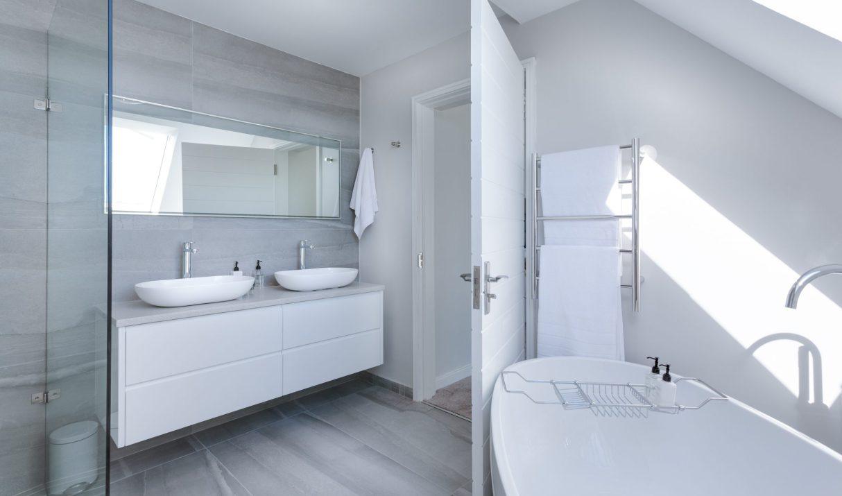 Wat moet je weten over infraroodverwarming in de badkamer?